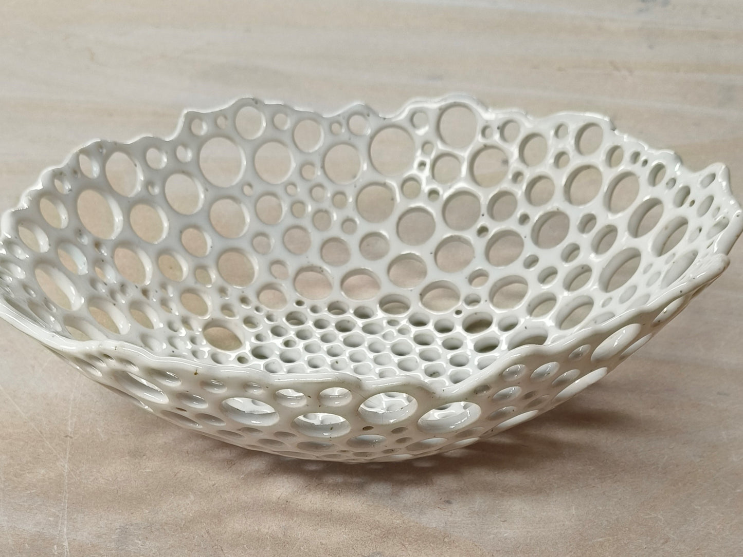 Holey Circle Fruit Bowl