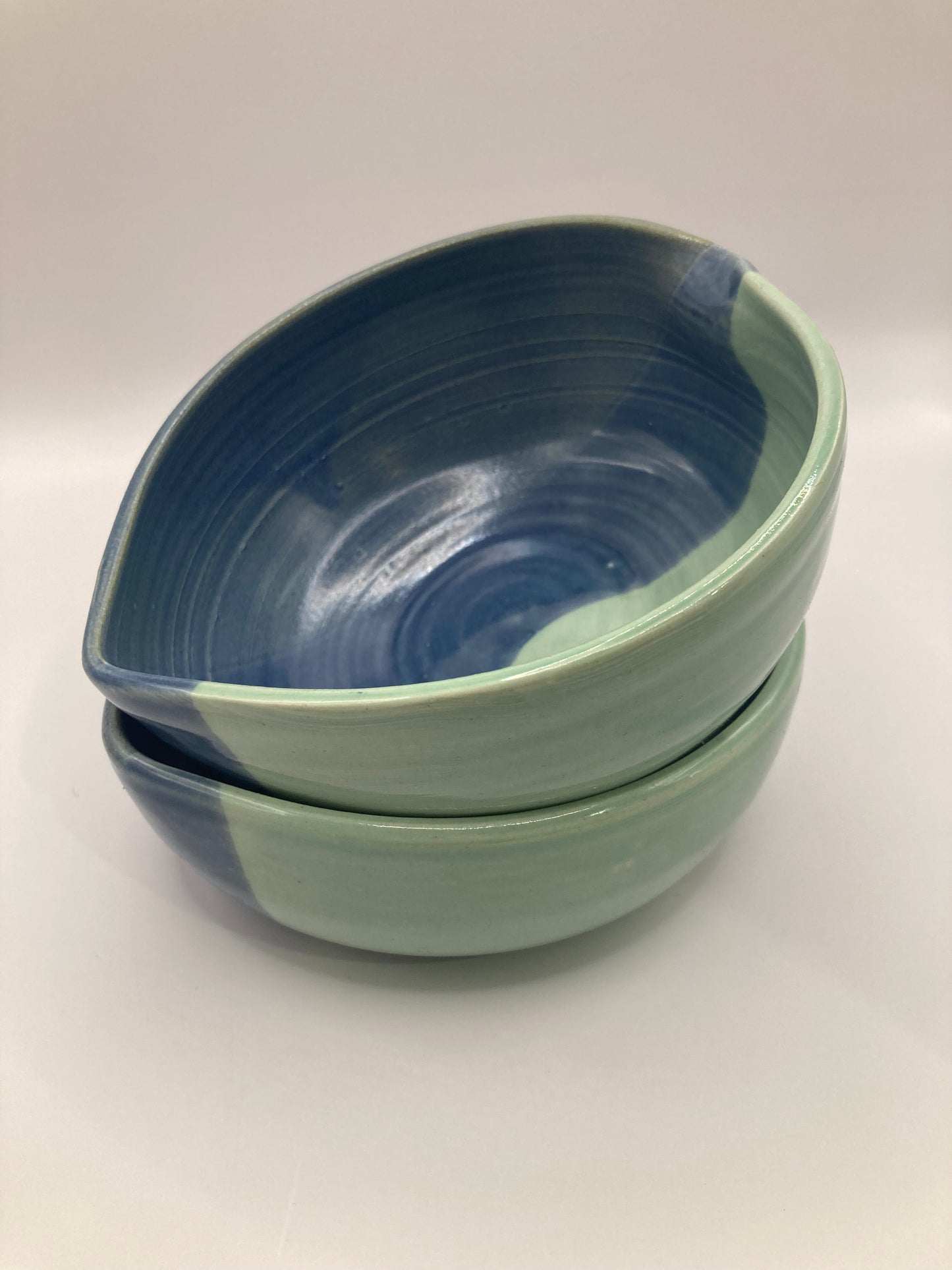 Coastal Lipped Stoneware Bowl