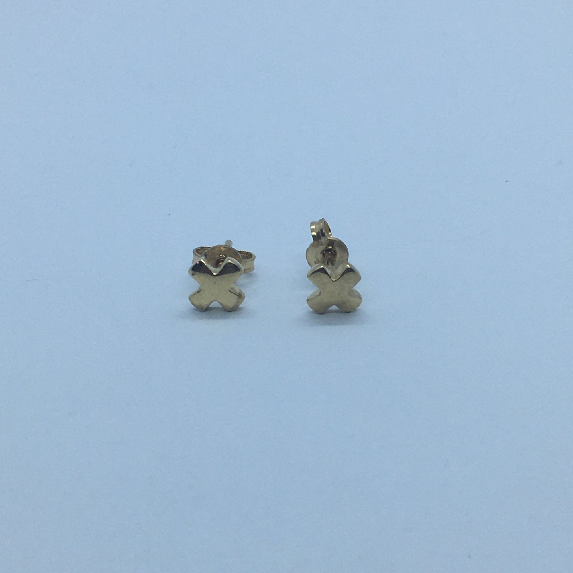 Kiss Stud Earrings - Gold Plated