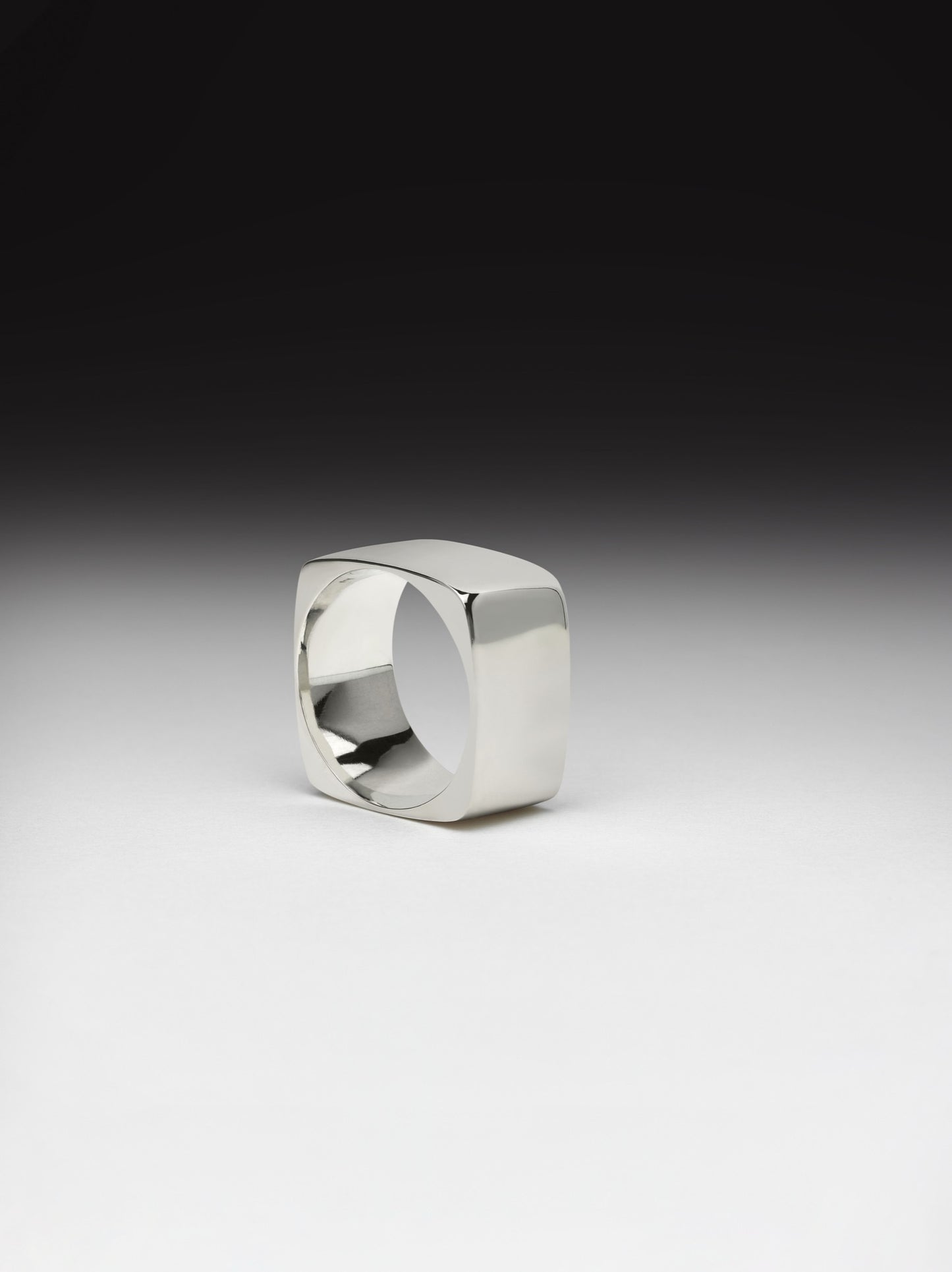 “The Monument” - Square Ring