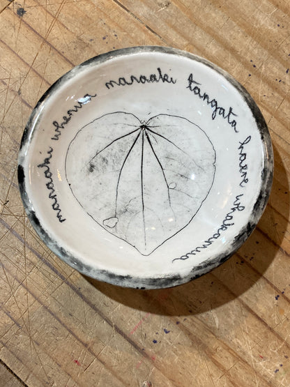 Whakatauki bowls - Medium