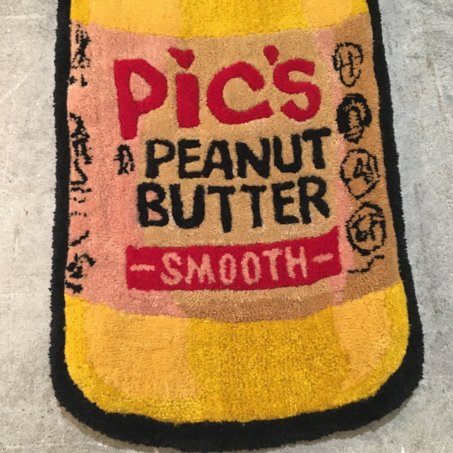 Pics Peanut Butter Rug Tufted Wall Hanging