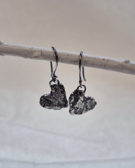 Blackened Heart Drops - Oxidised Silver