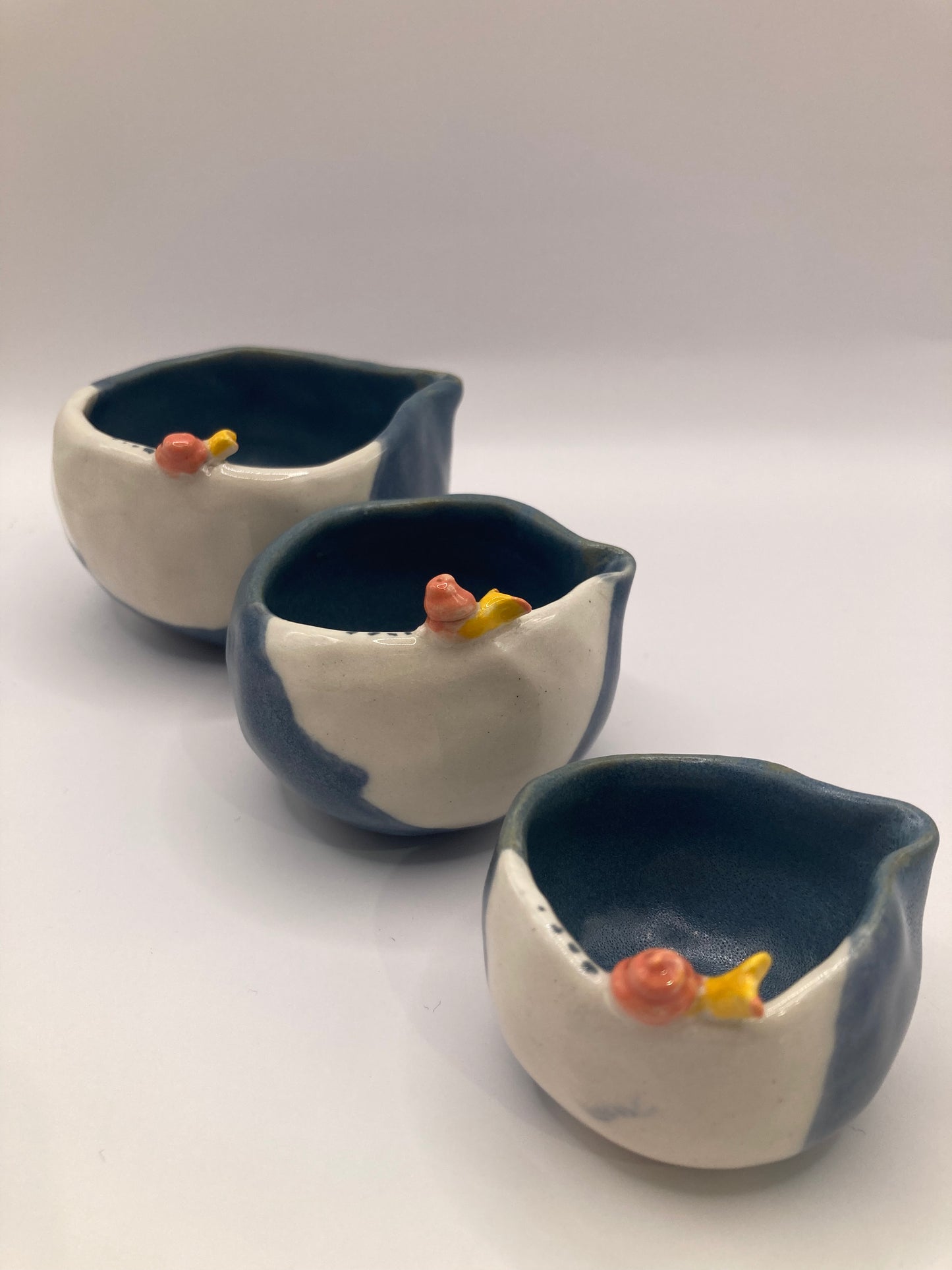 Snail Pourer Bowls