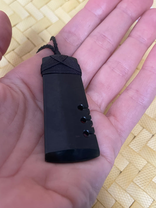 Large Knotched Toki 3 - Pounamu