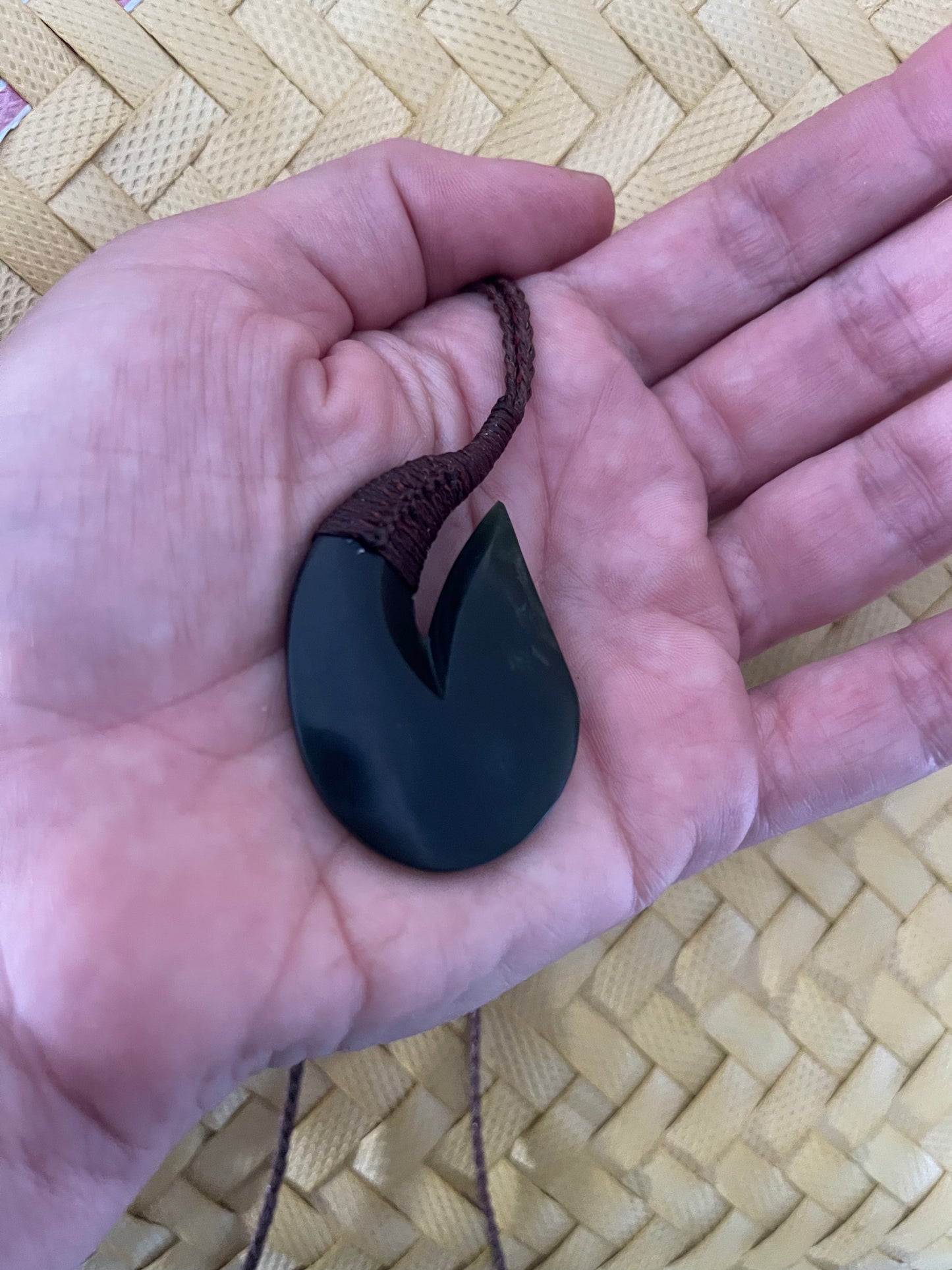 Medium Hook 1 - Pounamu