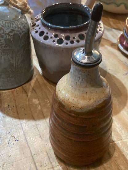 Ceramic Oil Pourer