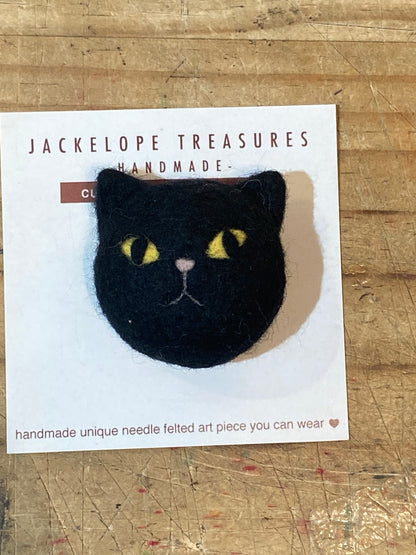 Cat Face Brooch