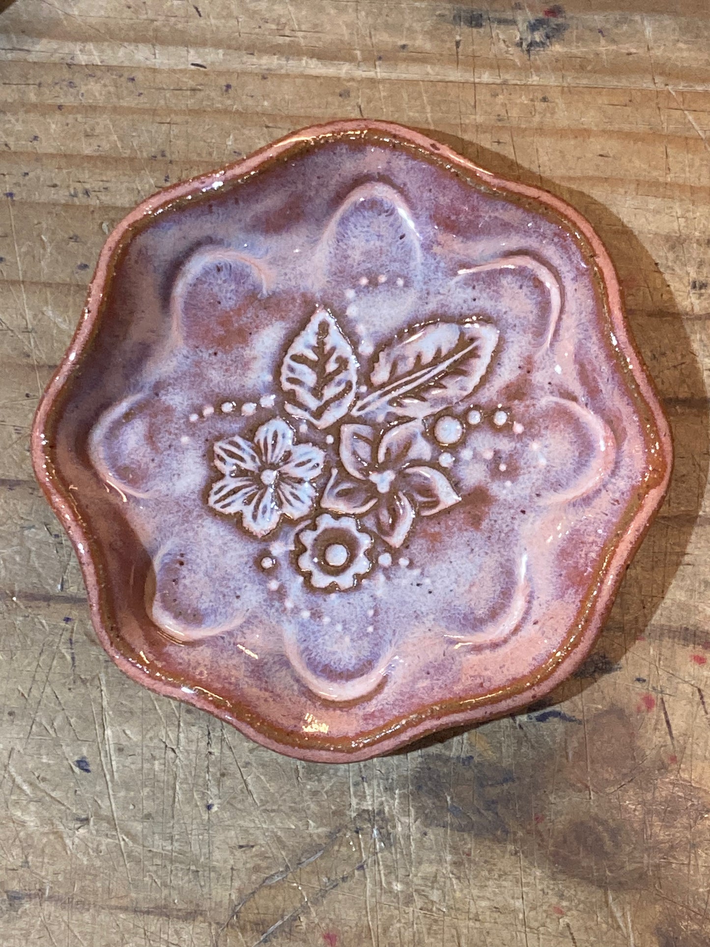 Ceramic Crimp Flower Dish