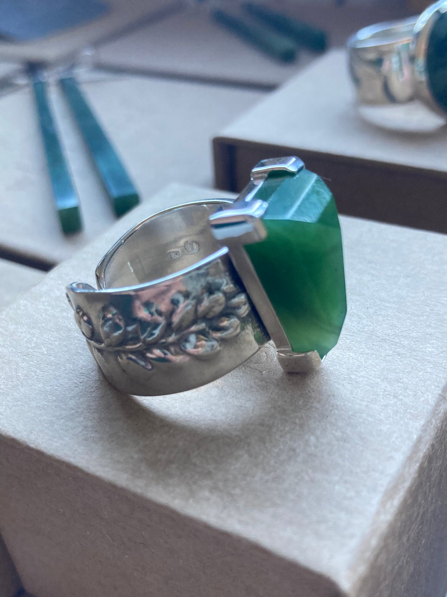 Triangle Facet Pounamu Kongoi Cuff Ring