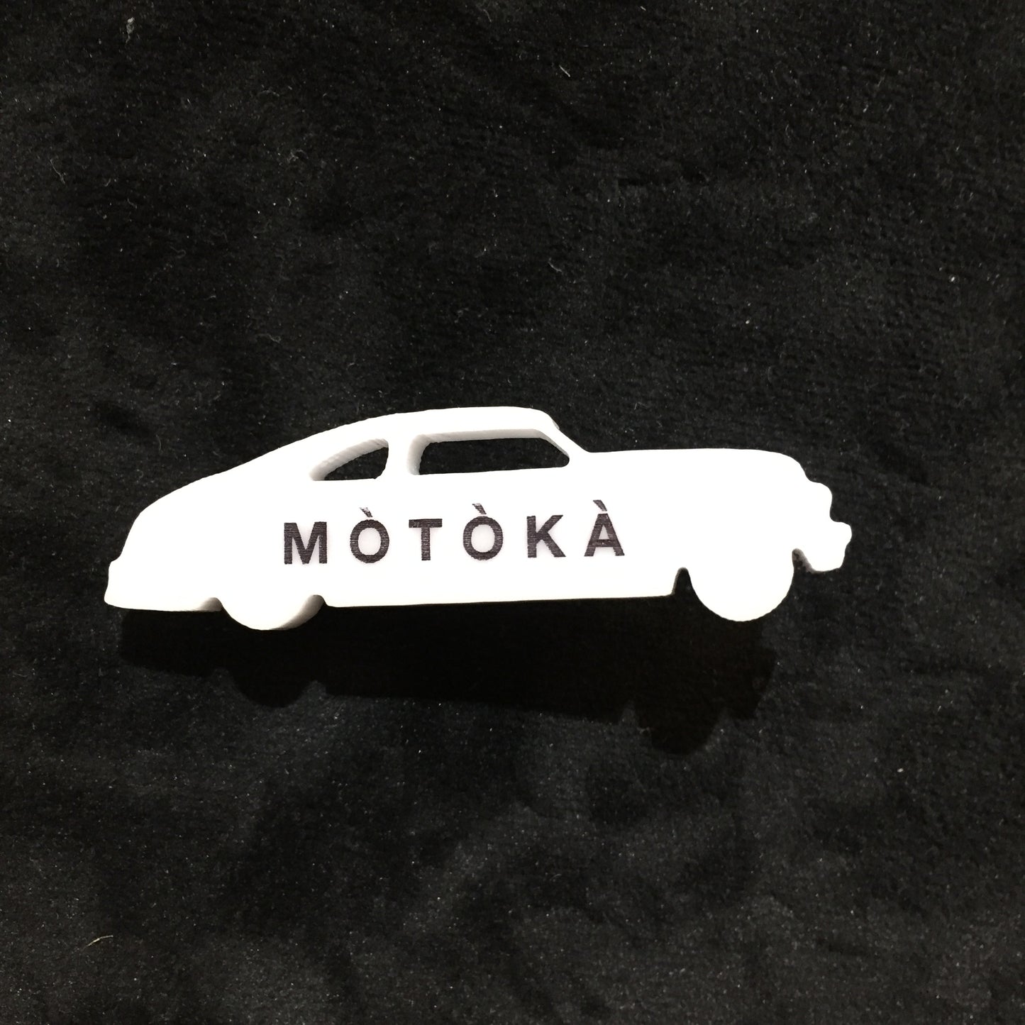 Motoka (Car) Brooch