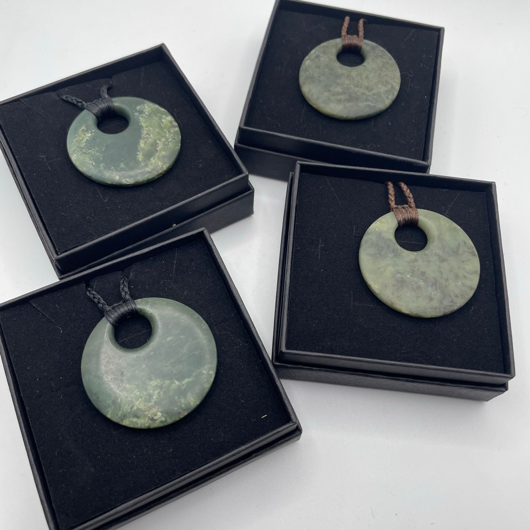 Porohita (Disc) Jade Pendant