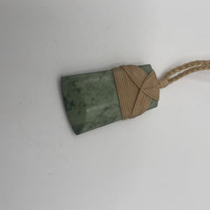 Small Toki Pounamu Pendant