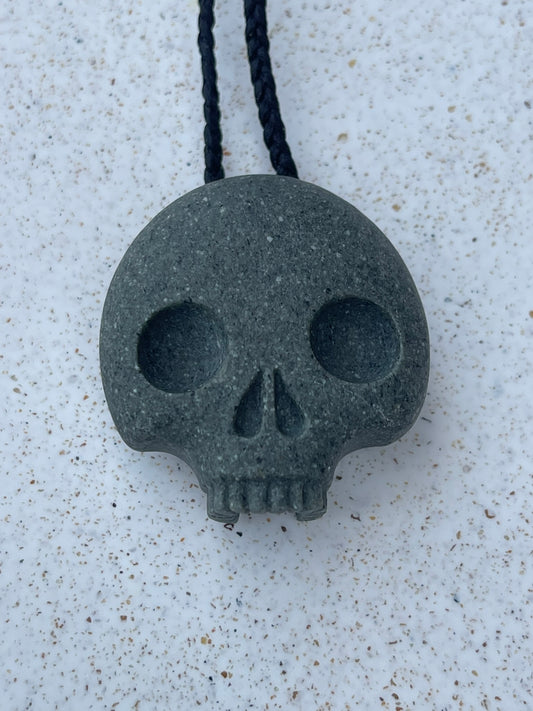 Memento Mori Skull Pendant - Light Onewa/Greywacke