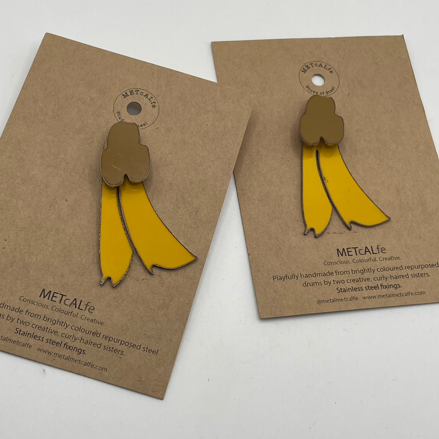 Kowhai Pins and Magnets