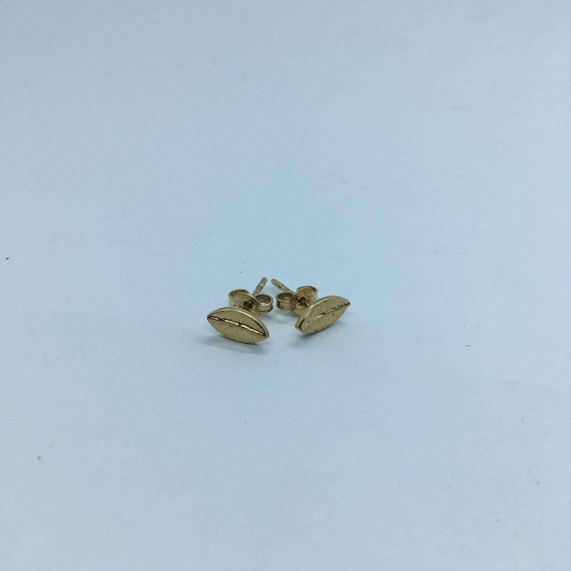 Leaf Stud Earrings - Gold Plated