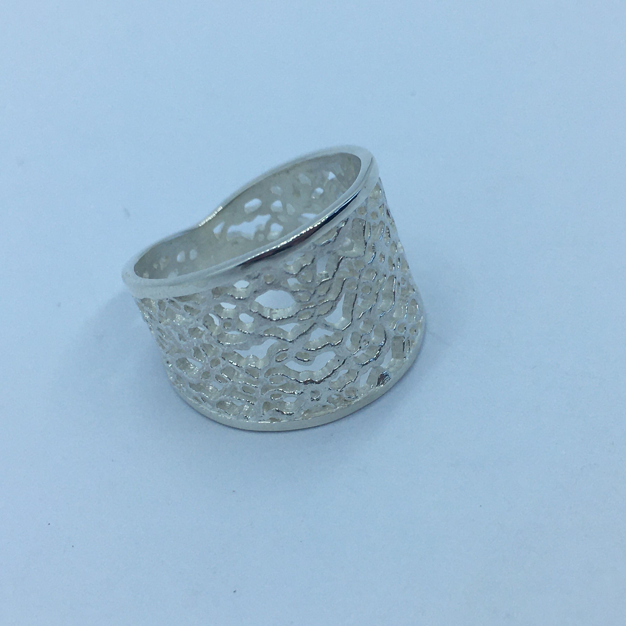 Lace Tapered Ring