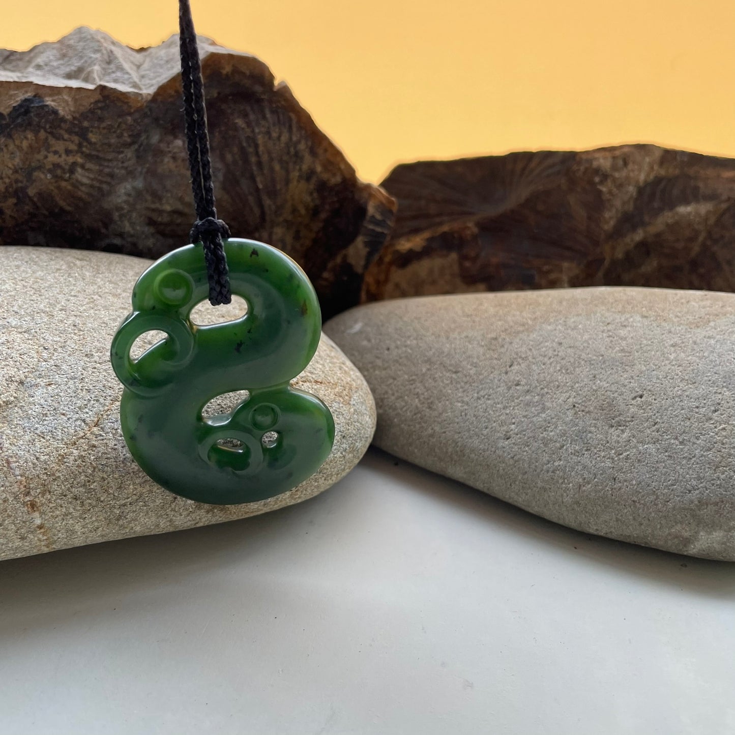 Pounamu Double Manaia Pekapeka Pendant