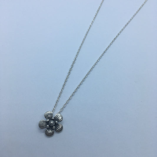 Manuka Necklace - Silver