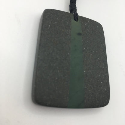 Splice Toki Pendant with Pounamu