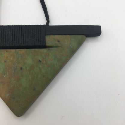 Scandinesian Pennant with Raukaraka Pounamu