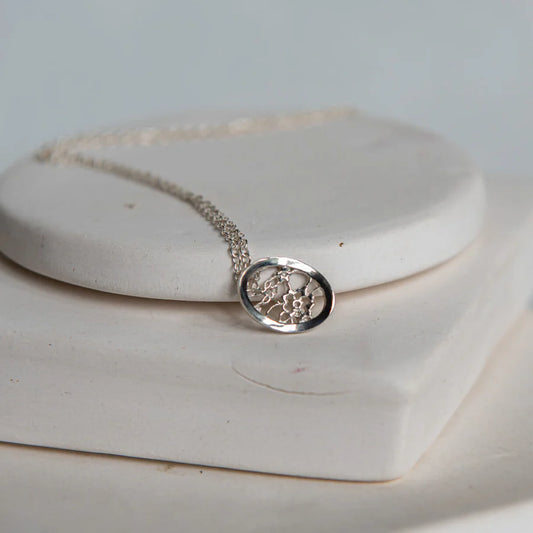 Lace Oval Necklace