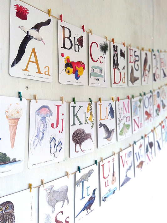 NZ Illustrated Alphabet Flash Card Set