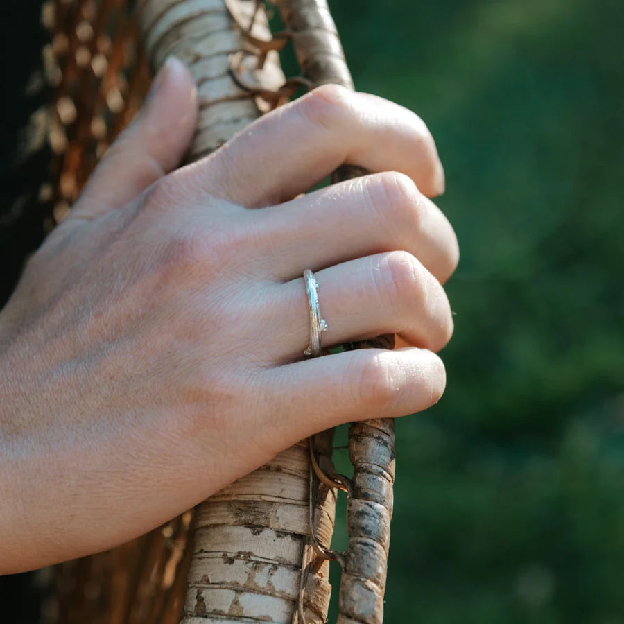 Briar Twig Ring