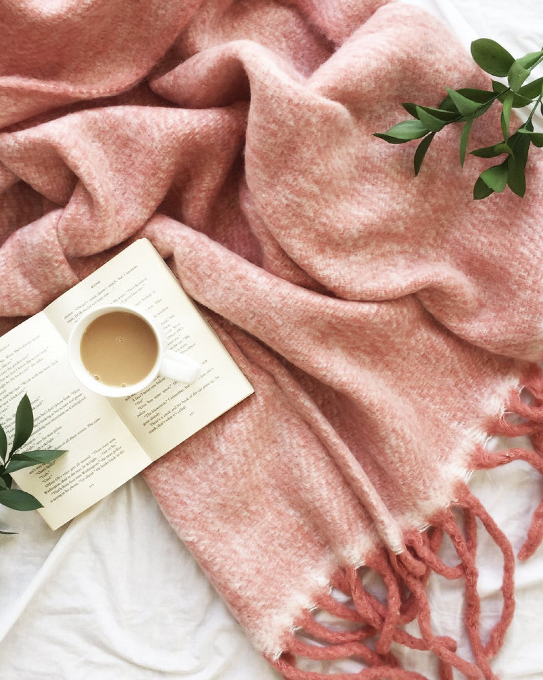 Wool Blend Dusty Pink Coloured Tassels Throw