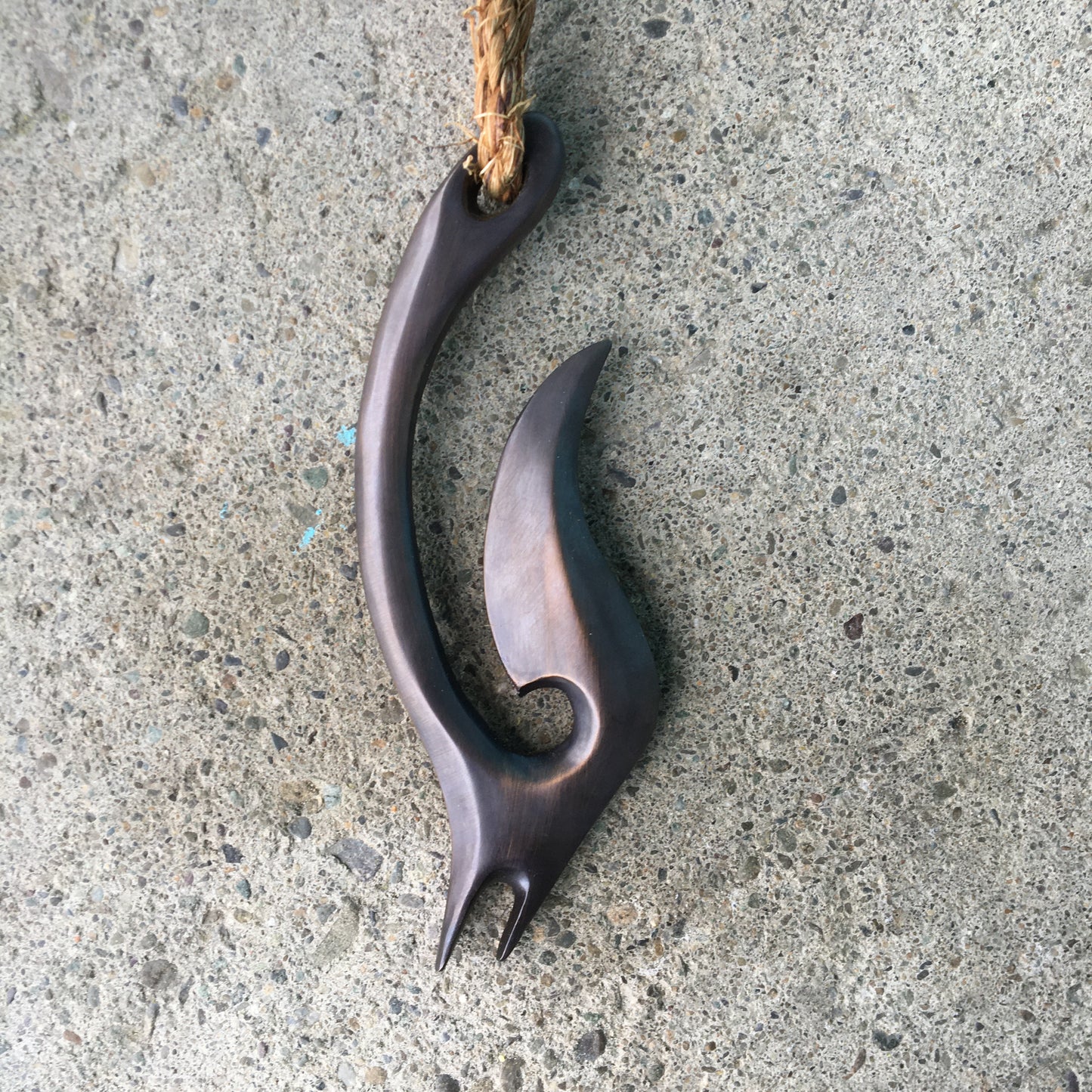 Bronze Hook Hanging Wall Art